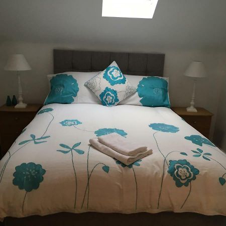 Spacious And Bright Town Centre Apartment Ballycastle Εξωτερικό φωτογραφία