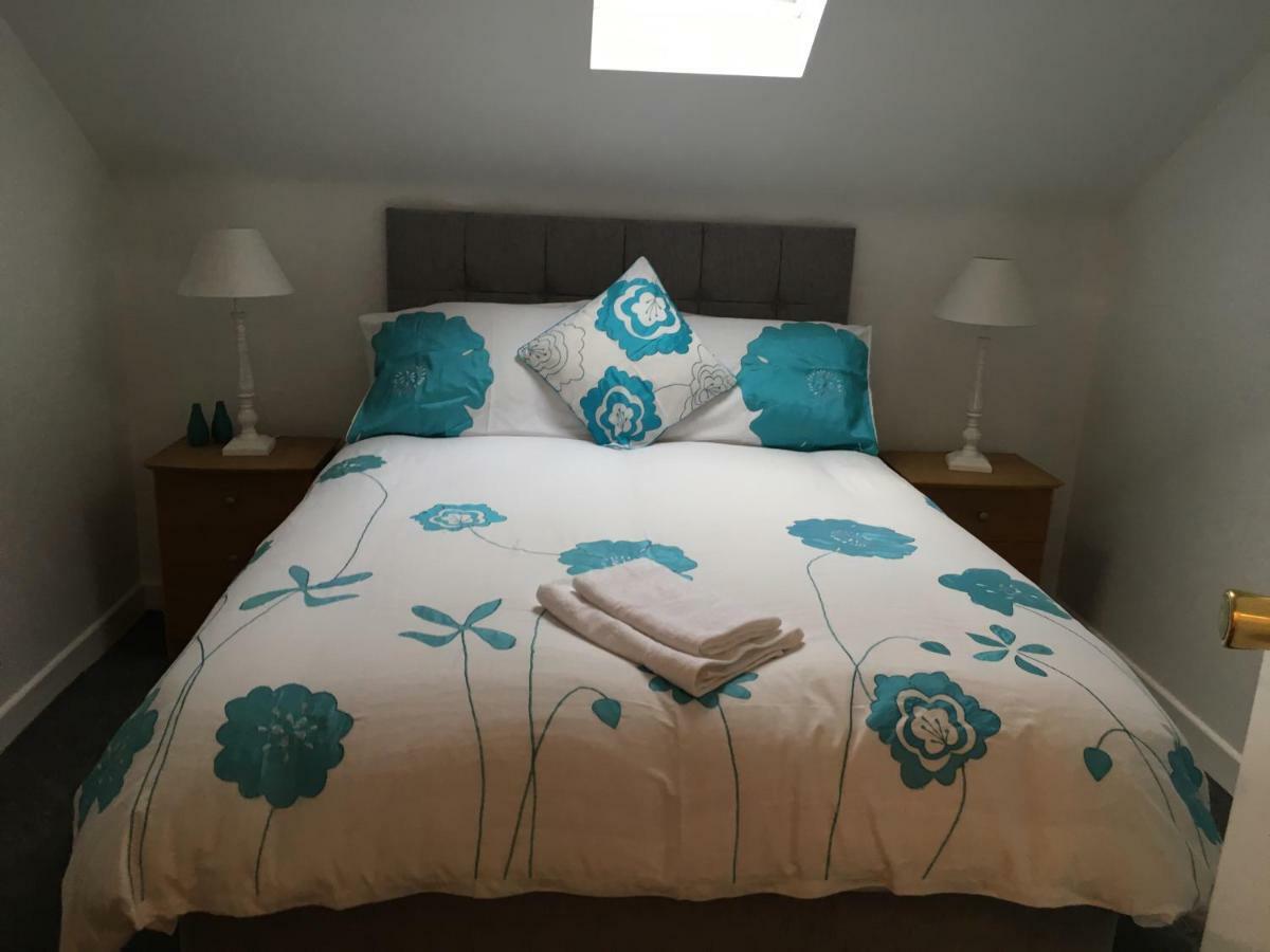 Spacious And Bright Town Centre Apartment Ballycastle Εξωτερικό φωτογραφία