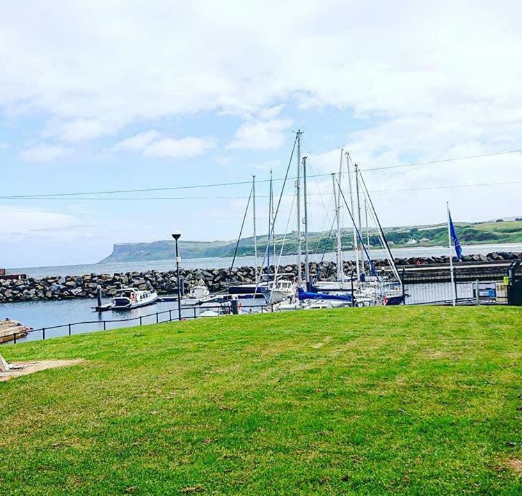 Spacious And Bright Town Centre Apartment Ballycastle Εξωτερικό φωτογραφία
